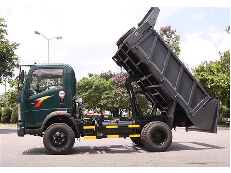 XE TẢI BEN 6 TẤN SINOTRUCK